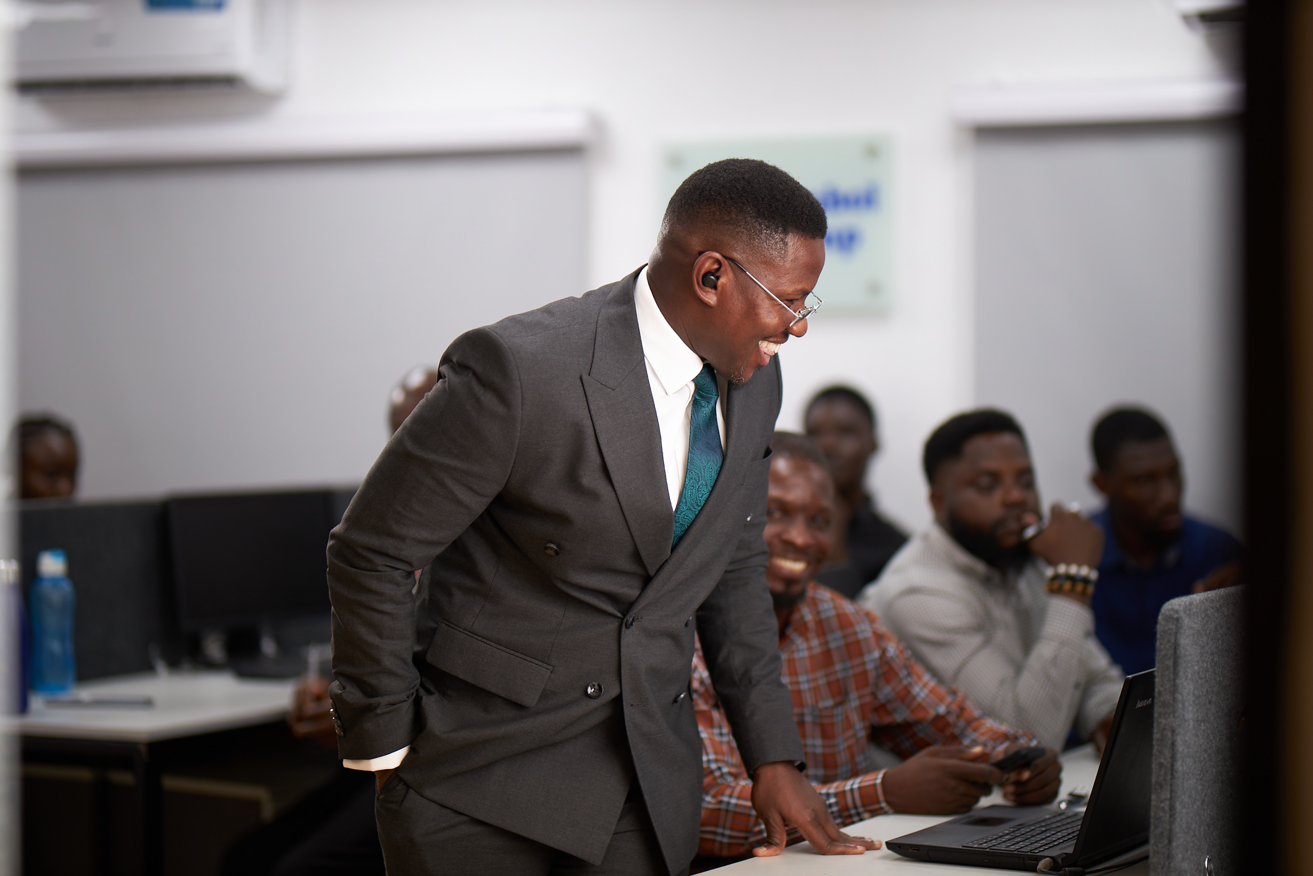 Oluwafemi Isaac Bewaji leading a team session